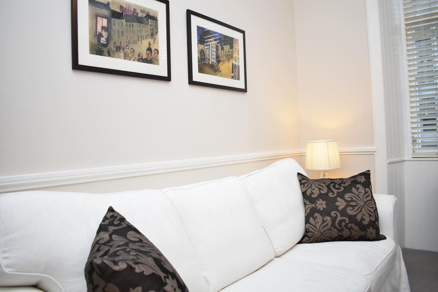 West Port - 2Br In The Heart Of The Old Town Just Off The Grassmarket Édimbourg Extérieur photo