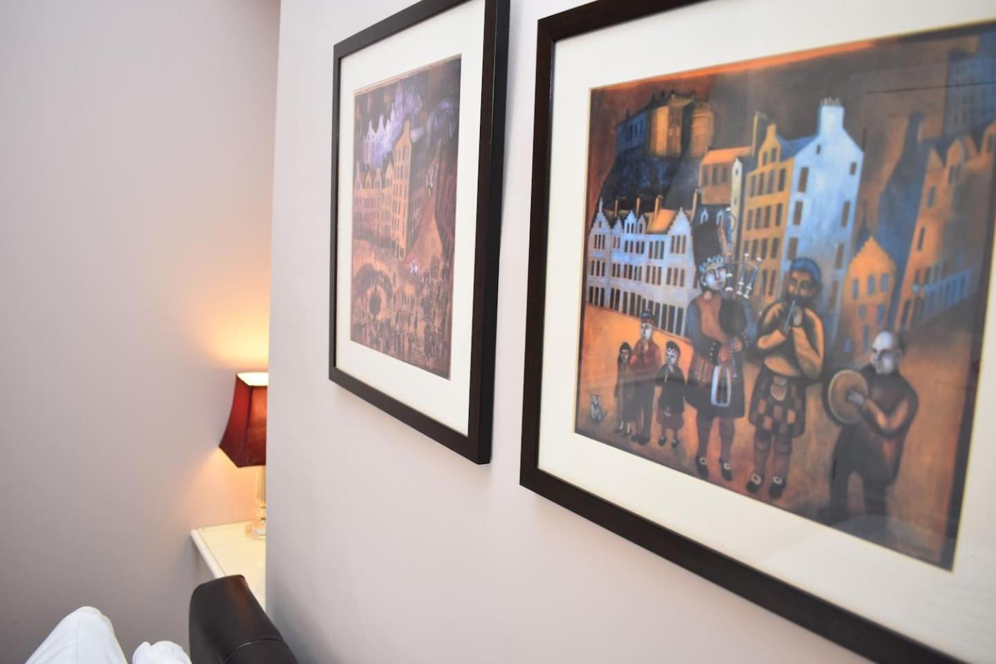 West Port - 2Br In The Heart Of The Old Town Just Off The Grassmarket Édimbourg Extérieur photo
